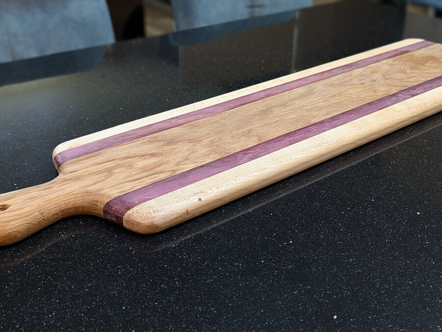 Handgemaakte serveerplank met purperhart